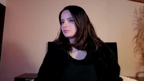 kassandra james online show from May 15, 2026, 11:06 am
