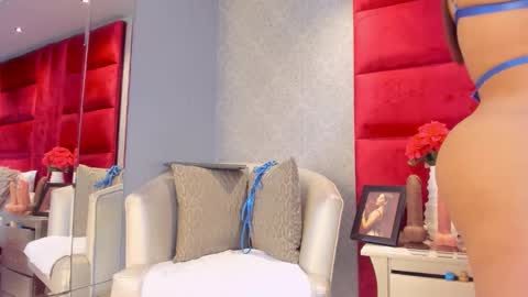 Kasandra Hall online show from November 5, 2025, 8:20 pm