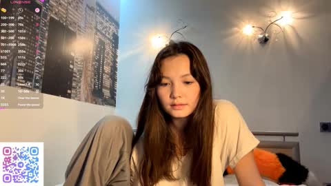 Kira online show from September 26, 2025, 10:19 am