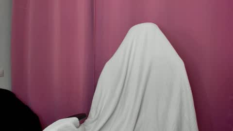 Snapshot of kassysinn chatting on December 2, 2025, 9:43 pm KassySin online show from December 2, 2025, 9:43 pm