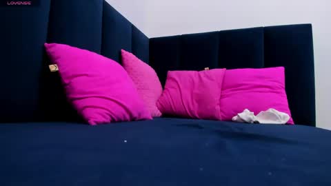 kat__cat online show from April 24, 2026, 2:25 am