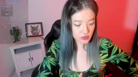 Snapshot of kat_apple chatting on October 24, 2025, 1:13 am Alicia online show from October 24, 2025, 1:13 am