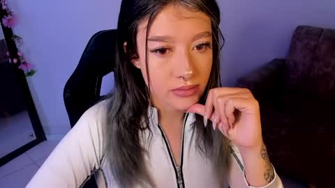 Alicia online show from May 12, 2026, 11:57 pm