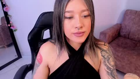 Alicia online show from May 15, 2026, 7:54 pm