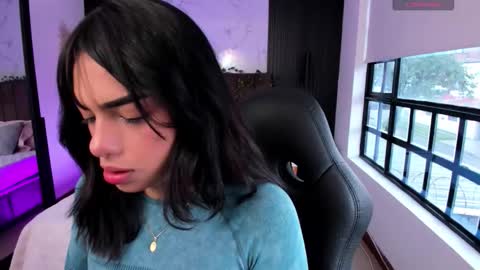 kat_blake online show from December 1, 2025, 9:09 pm