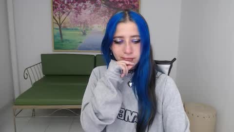 kat_eyes_ online show from February 12, 2026, 1:28 pm