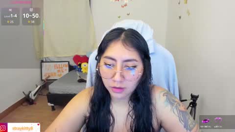 Kat       online show from October 2, 2025, 12:06 am