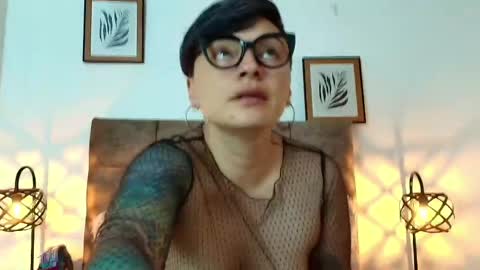 kat paradisse online show from May 6, 2026, 11:59 am