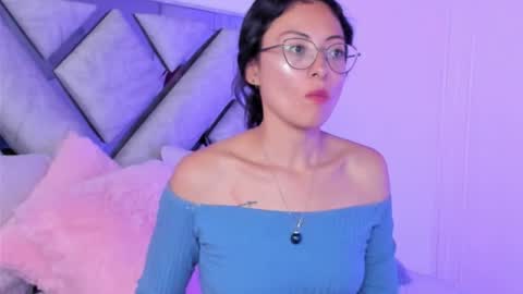 Kat Santana online show from April 20, 2026, 1:47 pm
