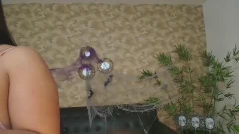 Snapshot of kat_spixy chatting on October 21, 2025, 1:01 pm Kat online show from October 21, 2025, 1:01 pm