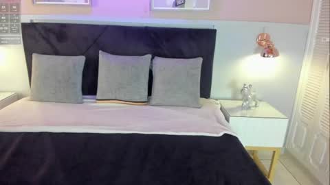 Snapshot of kata_petite chatting on July 8, 2026, 7:51 pm KATA online show from July 8, 2026, 7:51 pm