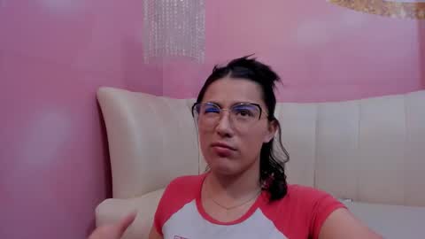 Snapshot of katalellastarr chatting on October 23, 2025, 6:06 pm KatalellaStarr online show from October 23, 2025, 6:06 pm