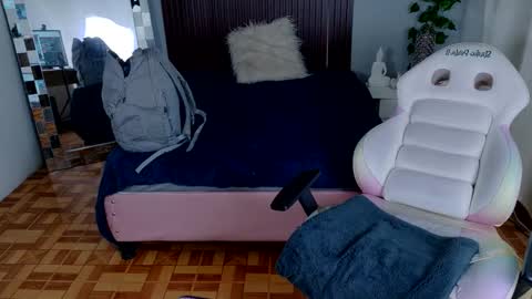 Snapshot of kataleya_29 chatting on October 18, 2025, 9:15 pm kate online show from October 18, 2025, 9:15 pm