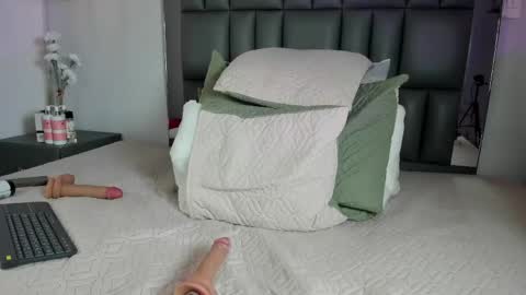 Snapshot of kataleya_west chatting on June 5, 2026, 9:09 pm kataleya_west online show from June 5, 2026, 9:09 pm