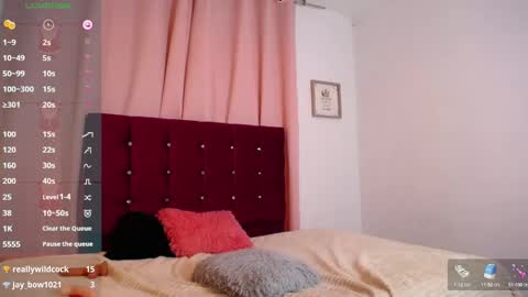       Katalina Miles      online show from January 10, 2025, 9:13 am