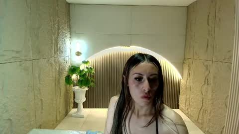 Katalina  online show from May 7, 2026, 8:09 am