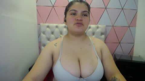 Snapshot of katalina_santana25 chatting on May 29, 2026, 8:07 pm katalina santana25 online show from May 29, 2026, 8:07 pm