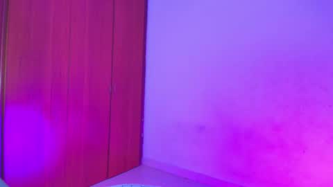 katalinaaswad online show from December 2, 2025, 5:24 am