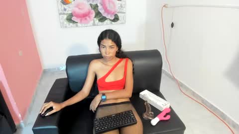 katalinack online show from September 18, 2025, 3:47 pm