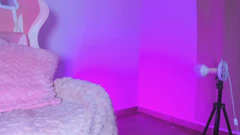Snapshot of katalinaferreirax chatting on April 28, 2026, 5:23 am katalinaferreirax online show from April 28, 2026, 5:23 am