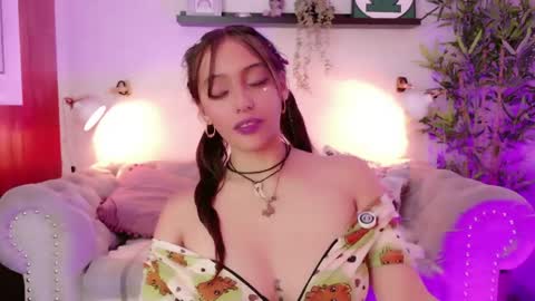 katalinalee_ online show from April 9, 2026, 8:58 pm