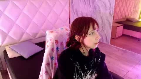 katana_tay online show from March 18, 2026, 3:09 am