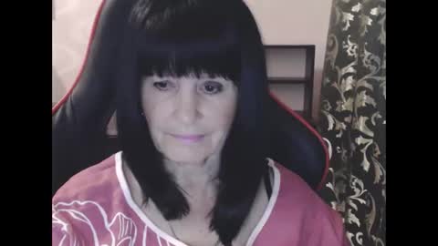 Snapshot of katarinaohdream chatting on September 20, 2025, 6:09 pm KatarinaOhDream online show from September 20, 2025, 6:09 pm