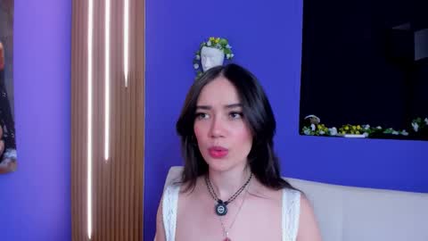 Snapshot of kate_amaretto chatting on September 17, 2025, 8:54 pm Kate online show from September 17, 2025, 8:54 pm