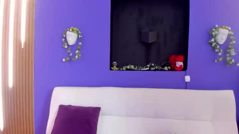 Snapshot of kate_amaretto chatting on October 9, 2025, 9:35 pm Kate online show from October 9, 2025, 9:35 pm