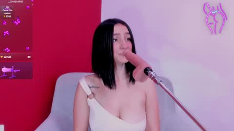 Kate  online show from December 7, 2024, 11:40 am
