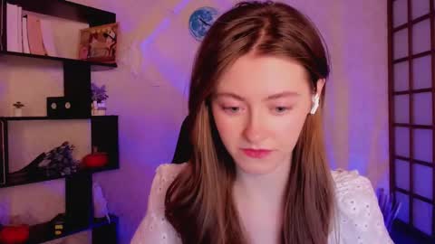 Snapshot of kate_cuddle chatting on December 10, 2024, 2:05 am Kate online show from December 10, 2024, 2:05 am