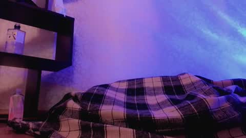 Snapshot of kate_cuddle chatting on December 10, 2024, 8:08 am Kate online show from December 10, 2024, 8:08 am