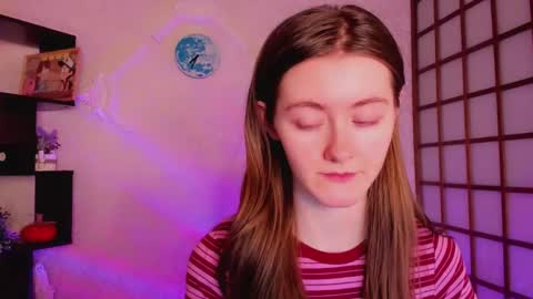 Snapshot of kate_cuddle chatting on December 11, 2024, 5:32 am Kate online show from December 11, 2024, 5:32 am