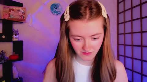 Snapshot of kate_cuddle chatting on December 12, 2024, 2:26 am Kate online show from December 12, 2024, 2:26 am