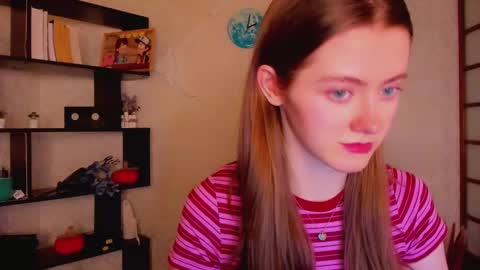 Snapshot of kate_cuddle chatting on December 23, 2024, 1:51 am Kate online show from December 23, 2024, 1:51 am