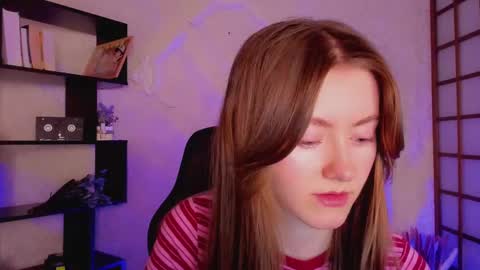 Snapshot of kate_cuddle chatting on January 15, 2025, 1:56 am Kate online show from January 15, 2025, 1:56 am