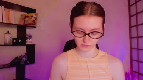Snapshot of kate_cuddle chatting on February 5, 2025, 5:09 am Kate online show from February 5, 2025, 5:09 am