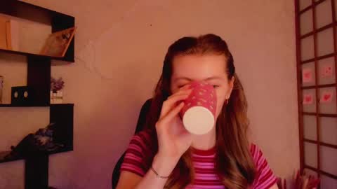 Snapshot of kate_cuddle chatting on February 14, 2025, 5:41 am Kate online show from February 14, 2025, 5:41 am
