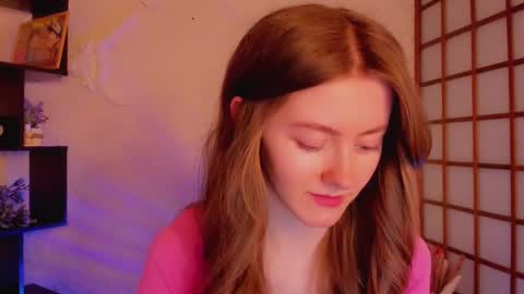 Snapshot of kate_cuddle chatting on March 5, 2025, 5:18 am Kate online show from March 5, 2025, 5:18 am