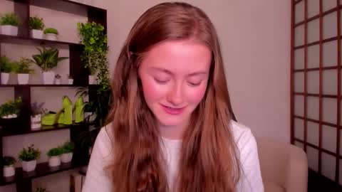 Snapshot of kate_cuddle chatting on September 10, 2025, 2:44 am Kate online show from September 10, 2025, 2:44 am