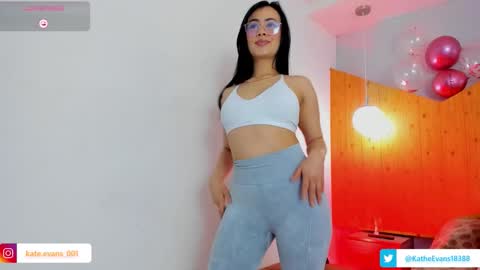 Snapshot of kate_evans1 chatting on September 24, 2025, 10:07 am Kate Evans online show from September 24, 2025, 10:07 am