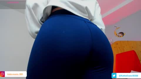 Snapshot of kate_evans1 chatting on October 3, 2025, 4:20 am Kate Evans online show from October 3, 2025, 4:20 am