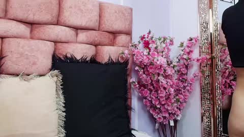 Kate Froz online show from January 8, 2025, 5:26 pm