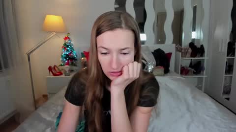 kate_redgar online show from January 12, 2025, 11:17 am