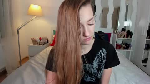 kate_redgar online show from February 15, 2025, 2:00 pm