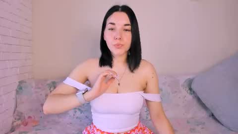 KATE online show from July 5, 2026, 6:31 am