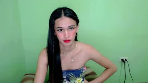 Kate online show from December 17, 2024, 4:56 am