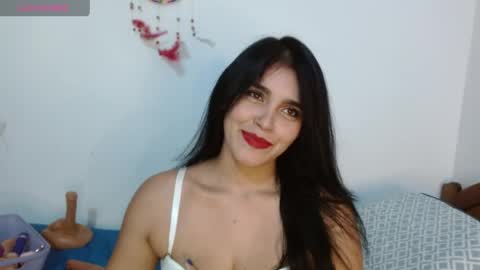 Snapshot of kateangelly chatting on May 15, 2026, 9:11 pm kateangelly online show from May 15, 2026, 9:11 pm