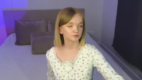 katebunnys online show from May 12, 2026, 11:07 am