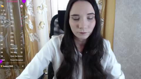 Snapshot of katecrash chatting on March 10, 2025, 10:37 am YourKate online show from March 10, 2025, 10:37 am